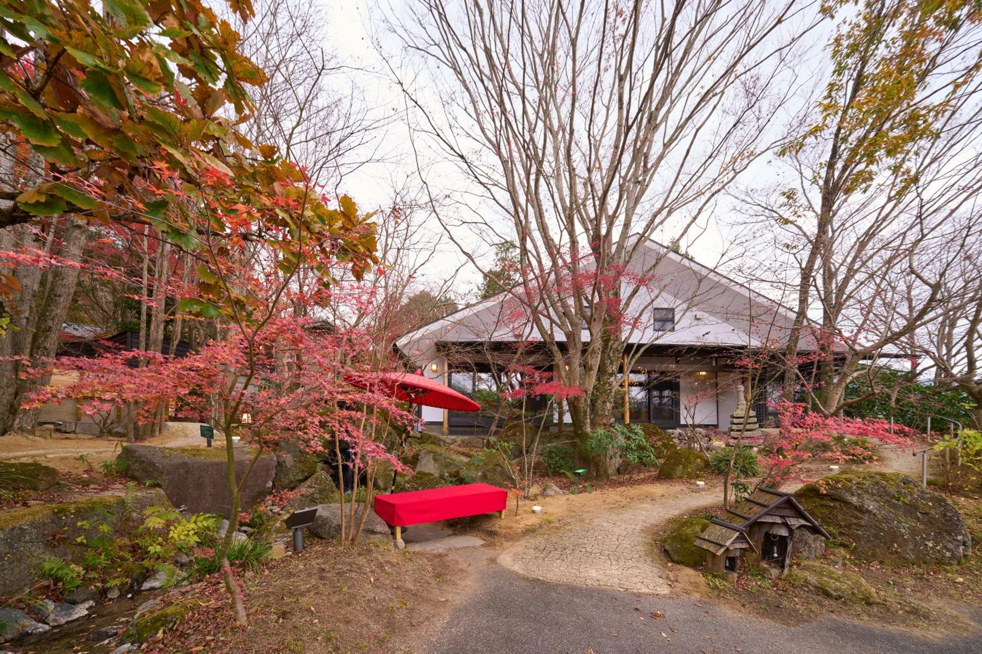 Yufuin Rakuyu Hotel Buitenkant foto
