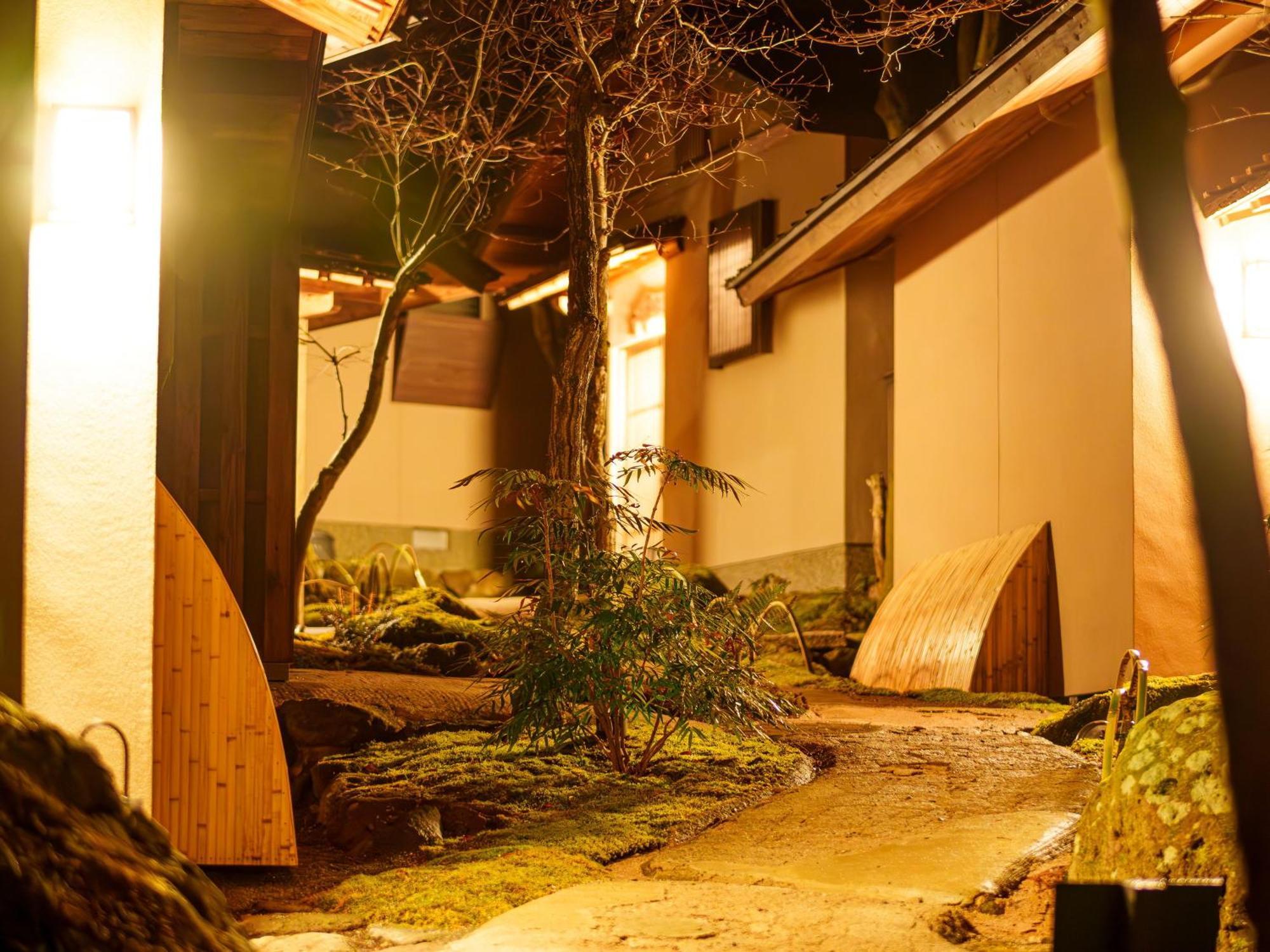 Yufuin Rakuyu Hotel Buitenkant foto