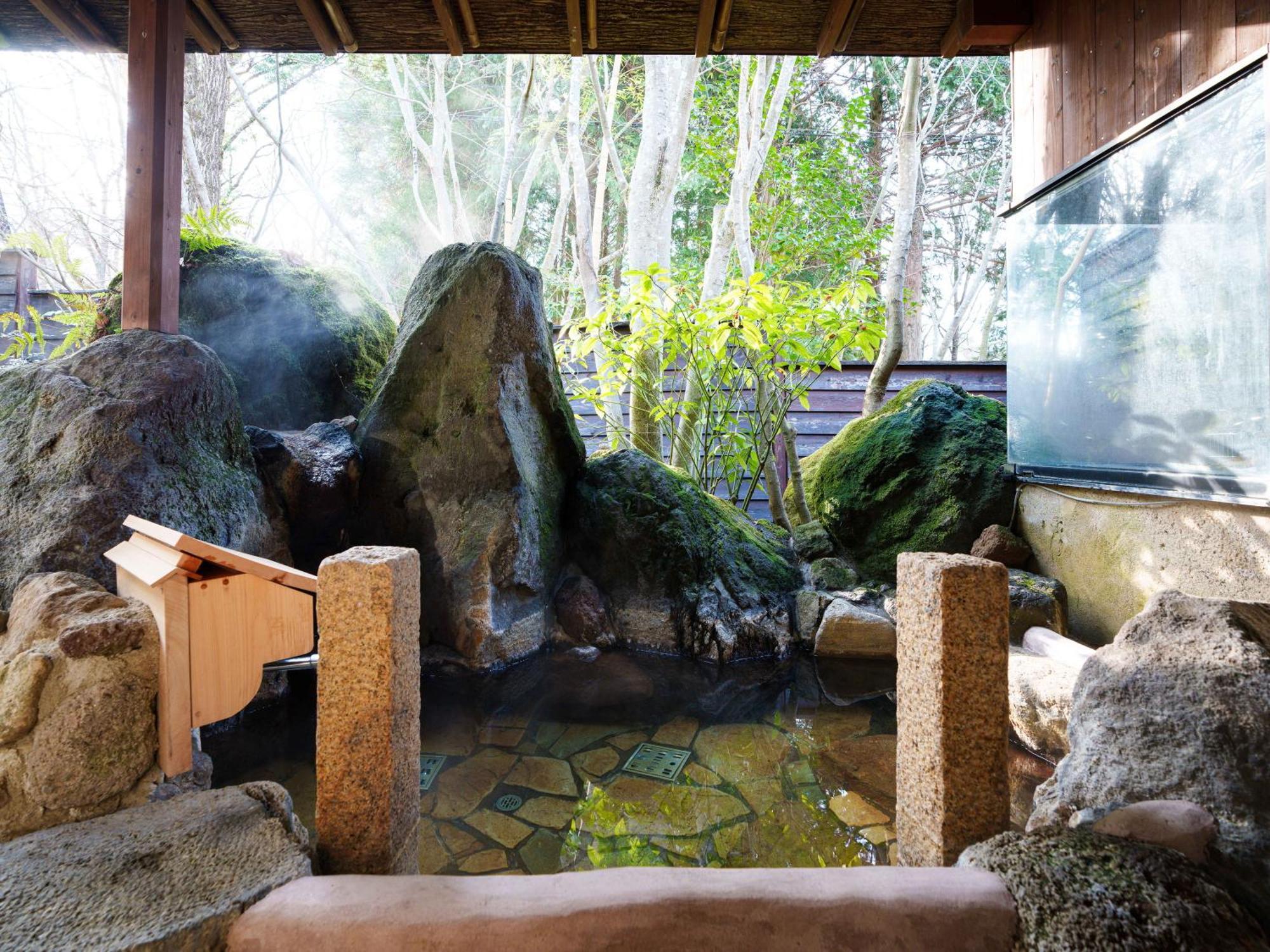 Yufuin Rakuyu Hotel Buitenkant foto