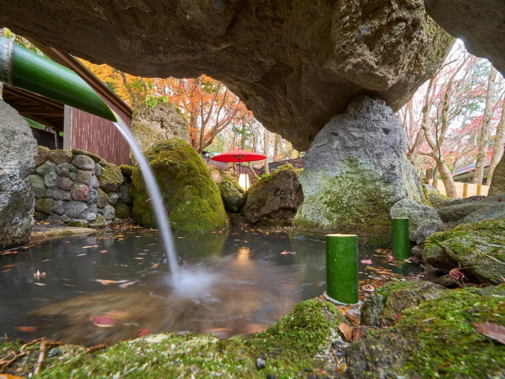 Yufuin Rakuyu Hotel Buitenkant foto