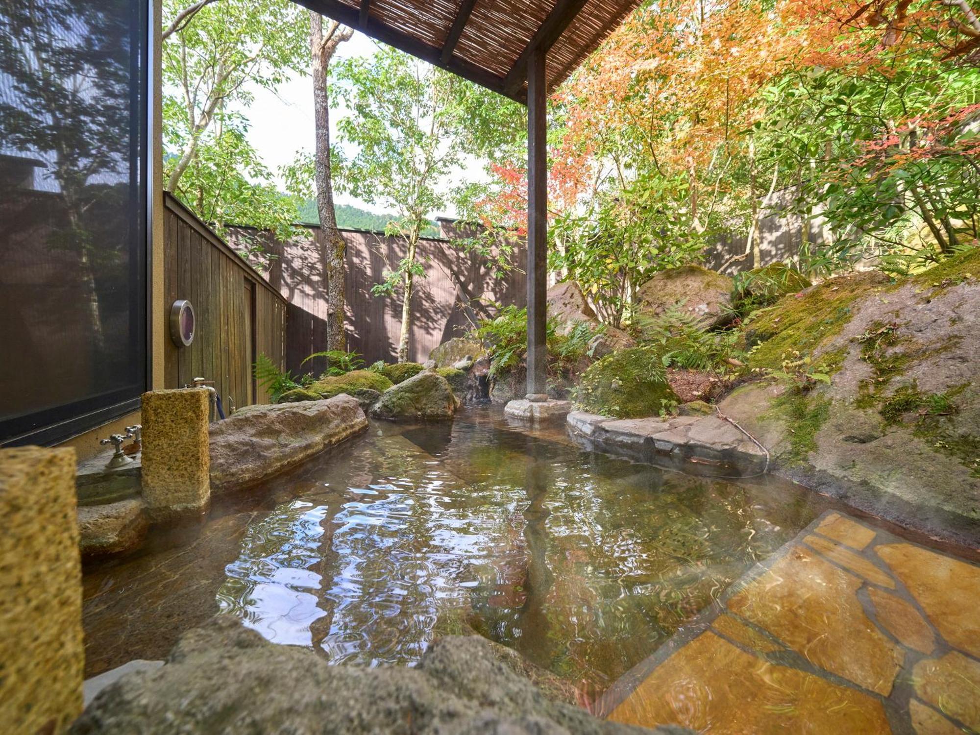 Yufuin Rakuyu Hotel Buitenkant foto