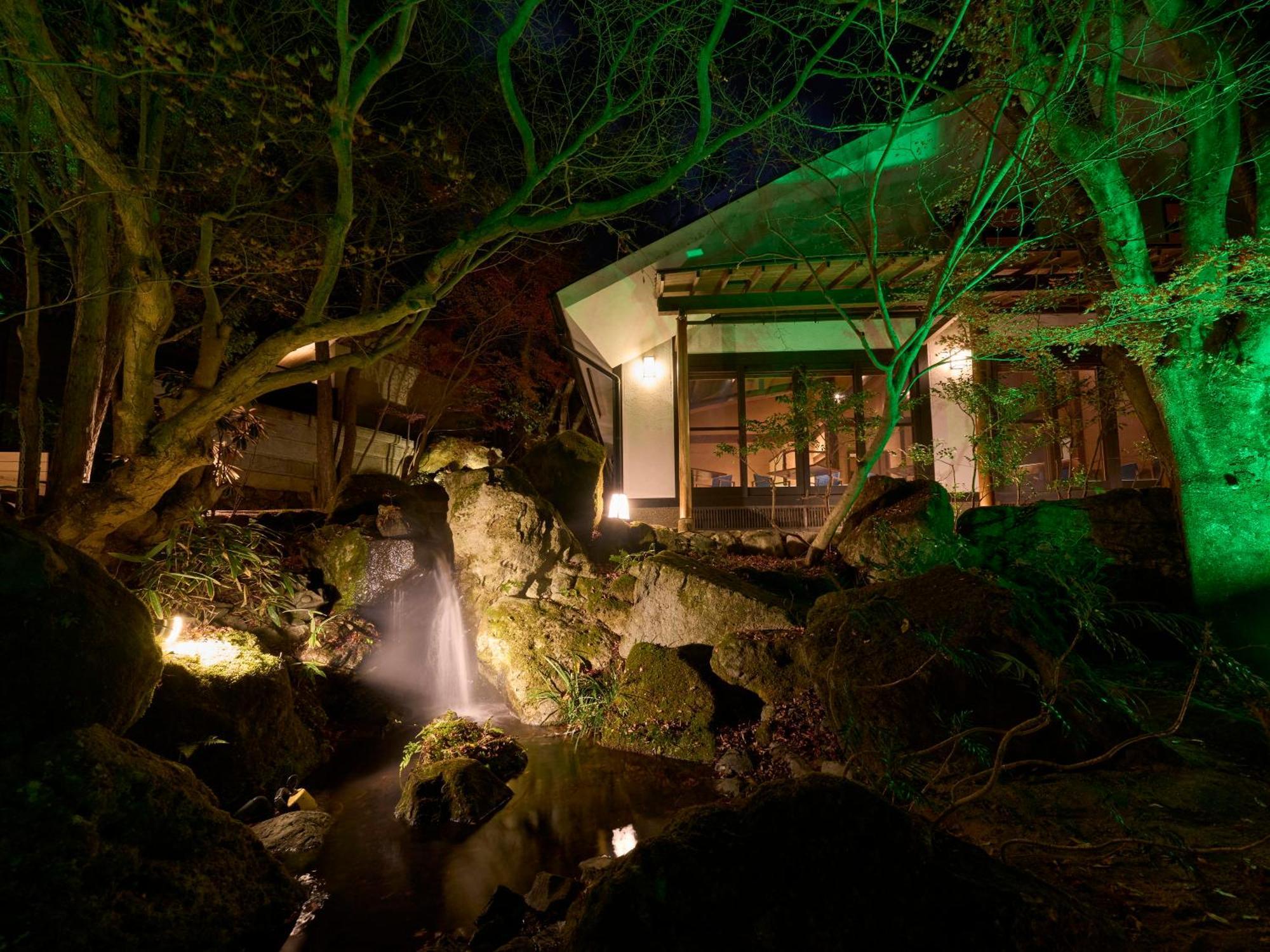 Yufuin Rakuyu Hotel Buitenkant foto